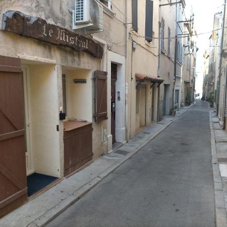 Le Mistral Location Apartment La Ciotat Exterior photo